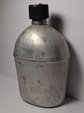 Original WW2 US Aluminum Canteen RSE 1945 WWII Horizontal Seam Weld picture