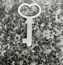 New Replacement Key for Vintage Lane Keepsake Cedar Boxes picture
