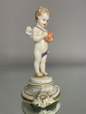 Rare Meissen Cupid holding a heart, 1st Q Excellent condition 19th century  picture