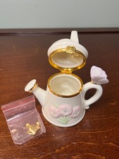 Lenox Treasures Sunshine & Sprinkles Watering Can Trinket Box First Issue Charm picture