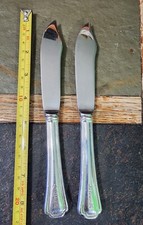 😜LOT OF 2 c1920 ARLINGTON PTRN LA CARAVELLE FRENCH RESTAURANT NYC FISH KNIVES picture