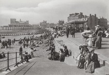 Bognor Regis East Parade Pier Seaside Crowds Holidaymakers Vtg. Photo 19thC. picture