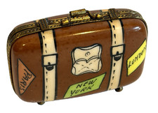 LIMOGES France PEINT MAIN Trinket Box-VTG SUITCASE-Travel Stickers-London/Paris picture
