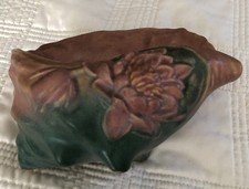 Roseville Water Lily Conch Shell Planter Pink Excellent Condition  picture