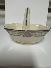 Lenox Charleston Pattern Dish with Handle.Made In USA Excellent Cond. 1983to2008 picture