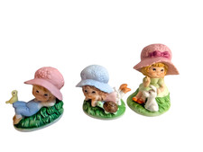 NOS Lefton 1992 Figurines Girl w/ Animals Set of 3 Pastel Bonnets 00752 picture