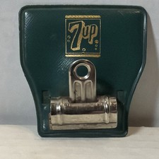 7UP Vintage Soda Fountain Wall-Mount Bottle Opener Clip/Holder Green Silver Gold picture