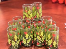Vintage 1970s Anchor Hocking Holly Wreath Green Christmas Glasses Set of 12 Box picture