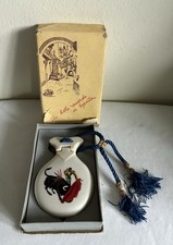 Rare 1940s Figural Castanet Spanish Powder Compact Bullfighter Matador Spain VTG picture