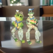 Yardworks Originals Anthropomorphic Shelf Sitter Frogs Set of 2 Fabric Legs picture