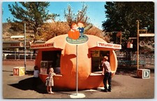 FARMINGTON, UT Utah LAGOON AMUSEMENT PARK Pumpkin Stand c1950s Postcard picture