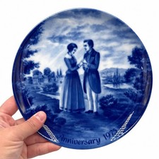 Vintage Kaiser 1975 Anniversary Plate Blue White Porcelain Couple West Germany picture
