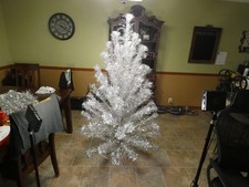Vintage 6' Aluminum POM POM Christmas Tree Consolidated Aluminum complete (7109) picture