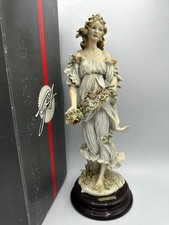 Giuseppe Armani Flora 1994 Members Only Figurine 212C Italy w Original Box picture