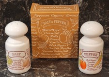 Vintage 1980 Avon Country Kitchen Ceramic Salt & Pepper Shakers Set - New In Box picture