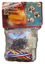 Walco Vintage Christmas Ornament Kit M4160A Makes 3 Drums Sequins Beads VTG 1974 picture