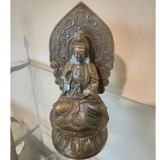 Vintage Tibetan Bronze Guanyin Boddhisattva Buddhism Statue picture