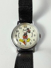 Vintage 1970s Bradley Mickey Mouse Watch Swiss Made Walt Disney Productions Runs picture