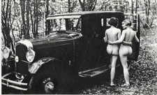 LES DAMES DU BOIS DE BOULOGNE,(1925)  PARIS, FRANCE. Postcard. Vintage RPPC picture