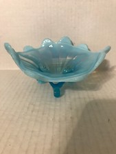 VINTAGE THREE FOOTED BLUE OPALESCENT FLUTED AND SCALLOPED BOWL 7-/2