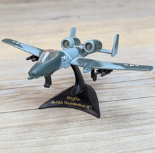 Maisto Tailwinds Fresh Metal A-10A Thunderbolt II (Blue) Die Cast Vehicle 2011 picture