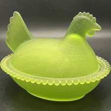 Indiana Glass Satin Mist Lime Green Hen on Nest Candy Box 1972-75 Made in USA 7” picture