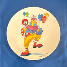 McDonald's 2009 Ronald McDonald Birthday Cake & Balloons Design Plate picture