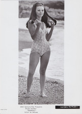 1968 Press Photo Leggy Actress Giovanna Ralli Models Bathing Suit in 