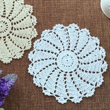 4Pcs/Lot White Vintage Hand Crochet Lace Doily Round Table Mat Flower Doilies 7