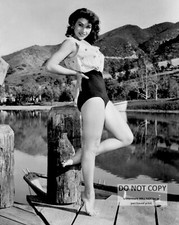 ACTRESS MARA CORDAY PIN UP - 8X10 PUBLICITY PHOTO (RT-296) picture