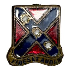 Vintage WW2 134th Field Artillery DUI Pin Fides Et Audax Military Badge Insignia picture