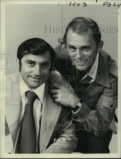 1970 Press Photo Actor Frank Gorshin poses with a friend - nop31637 picture