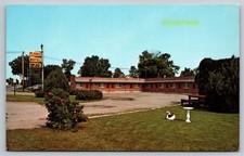 Plains Motel Plainview NE Highway 20 Roadside Motel McGrew Color Graphics picture
