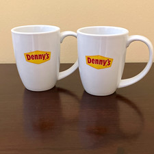 Denny's Advertising Mug Set of 2 Oneida B-15 White Yellow Red picture