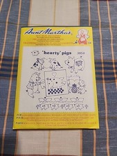 Aunt Martha's Hot Iron Transfers Hearty Pigs 3854 Unused Cut picture