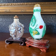 Lot-2 Antique Chinese Peking Glass Snuff Bottles|  3-Color Overlay 1986 Receipt picture