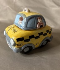 NY City Yellow Cab Taxi Salt & Pepper Shakers Checkered Cabby Tourist Attraction picture