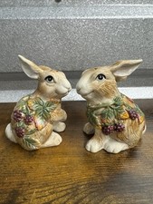 Vintage 1991 Fitz and Floyd Wintery Blackberry Rabbit Salt & Pepper Shakers picture