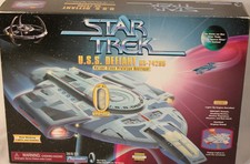 USS DEFIANT NX-74205 STAR TREK PLAYMATES STAR SHIP NEW SEALED VINTAGE picture