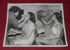 1969 Press Photo Seattle Junior League Follies Actresses Makeup Moore Theater WA picture