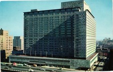Montreal Queen Elizabeth Hotel Canada Vintage Postcard CN Railway 1960s picture