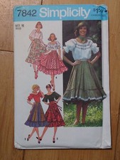 Simplicity Sewing Pattern Blouse & Ruffled Skirt 7842 Size 10 miss Vintage 1976 picture