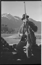 Photo:Gary Cooper 1930s Hunting Rifle Boat Mountain River Scene picture