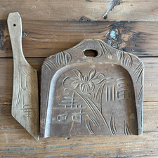 Vintage Carved Wood Crumb Tray & Scraper Set Floral Asian Style Folk Art picture