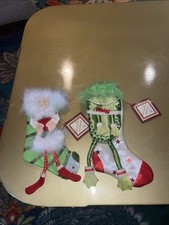 NWT D56-Patience Brewster, Krinkles *Mini Stockings Green with Red Heart & Frog picture