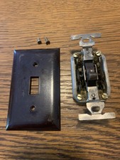 Vintage Bryant Electric Flush Toggle Switch 3-Way Ceramic w/Brown Paulding Cover picture
