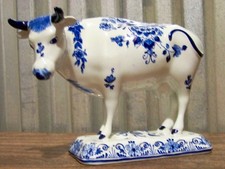 MINT 1967 Royal Delft De Porceleyne Fles Cow Figurine Hand Painted Dutch Blue picture