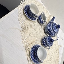 Vintage Mini Blue and White Chintz Porcelain Tea Set Teapot Cups Chinoiserie picture