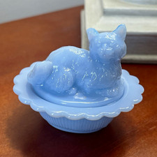 Light Blue Vintage Mosser mini cat on nest picture