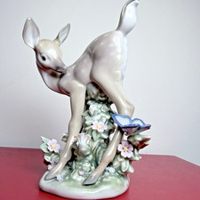 Lladro Hi There #5672 Salvador Debon Baby Deer With Butterfly Gloss Finish picture